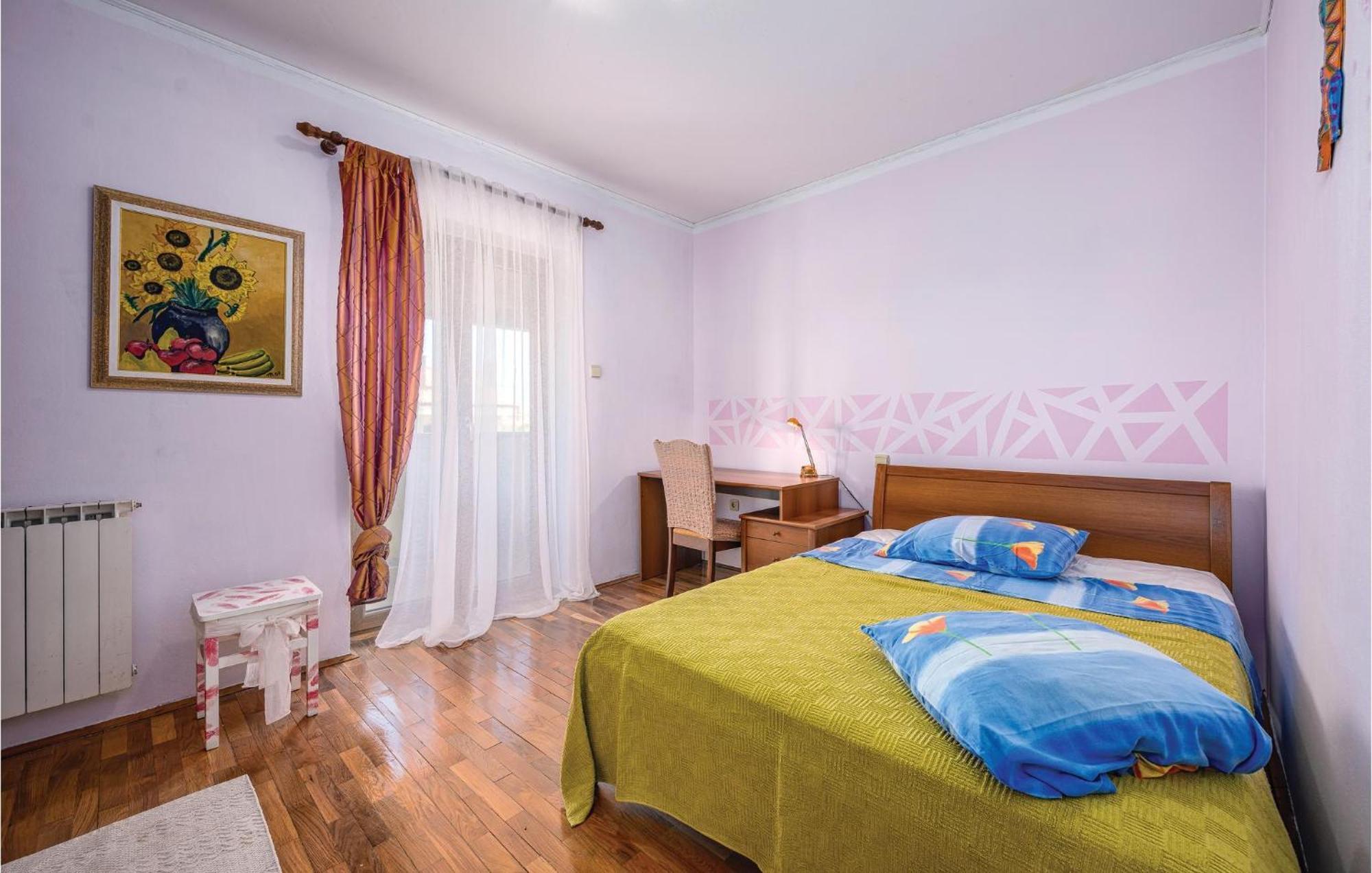 Stunning Apartment In Rovinj With Kitchen 외부 사진