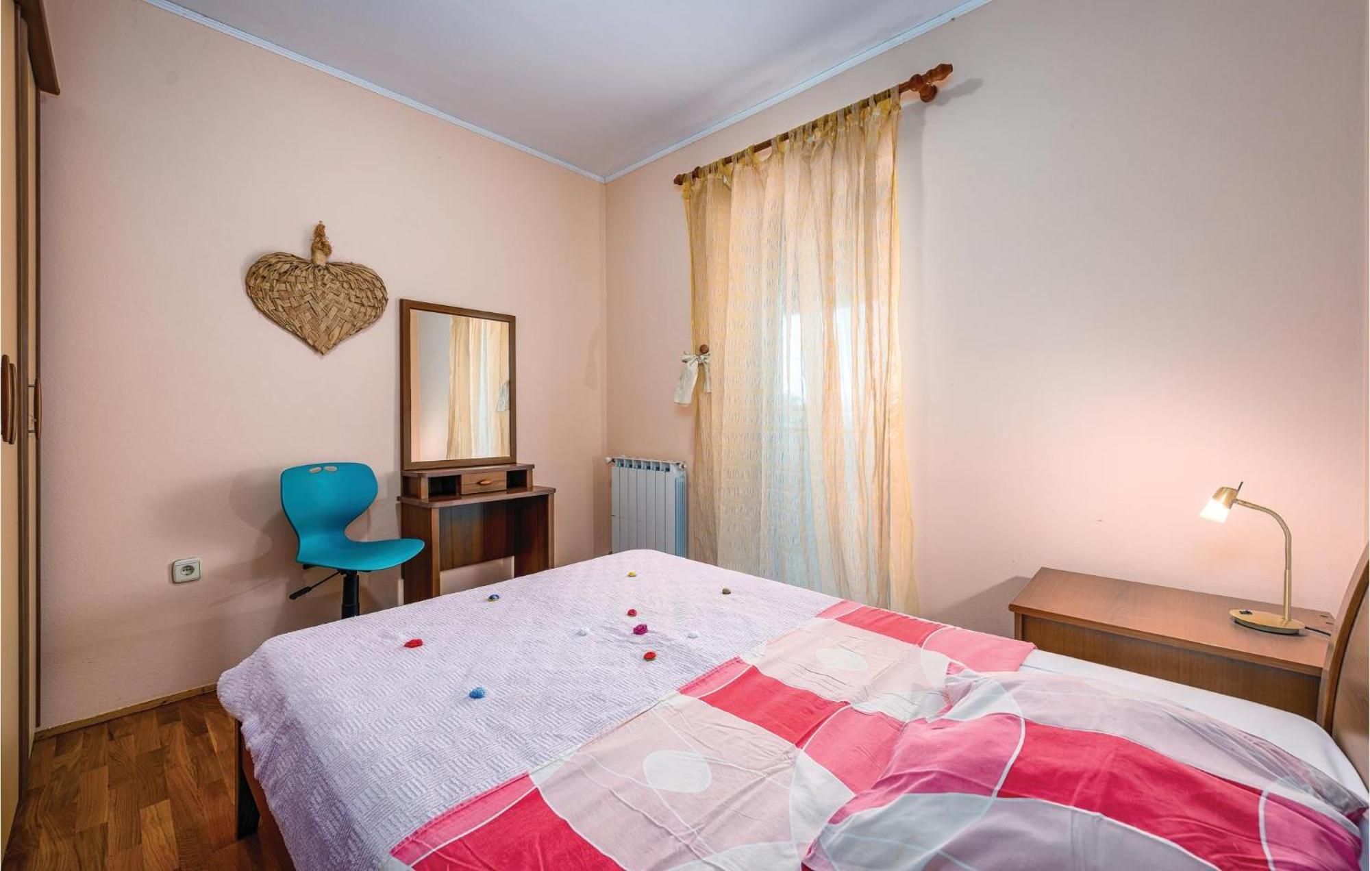 Stunning Apartment In Rovinj With Kitchen 외부 사진
