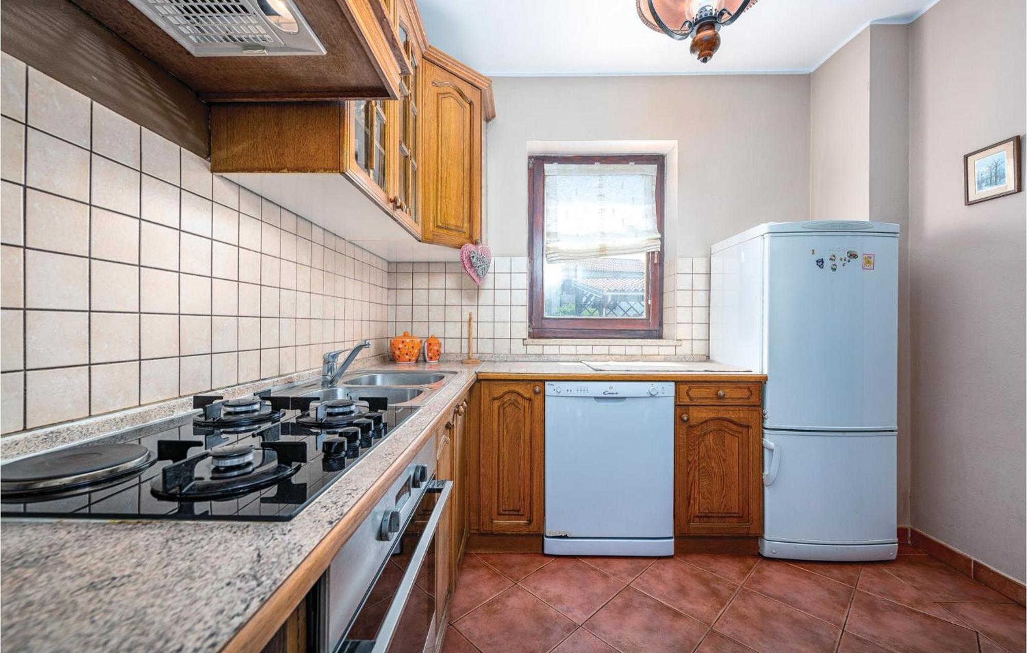 Stunning Apartment In Rovinj With Kitchen 외부 사진