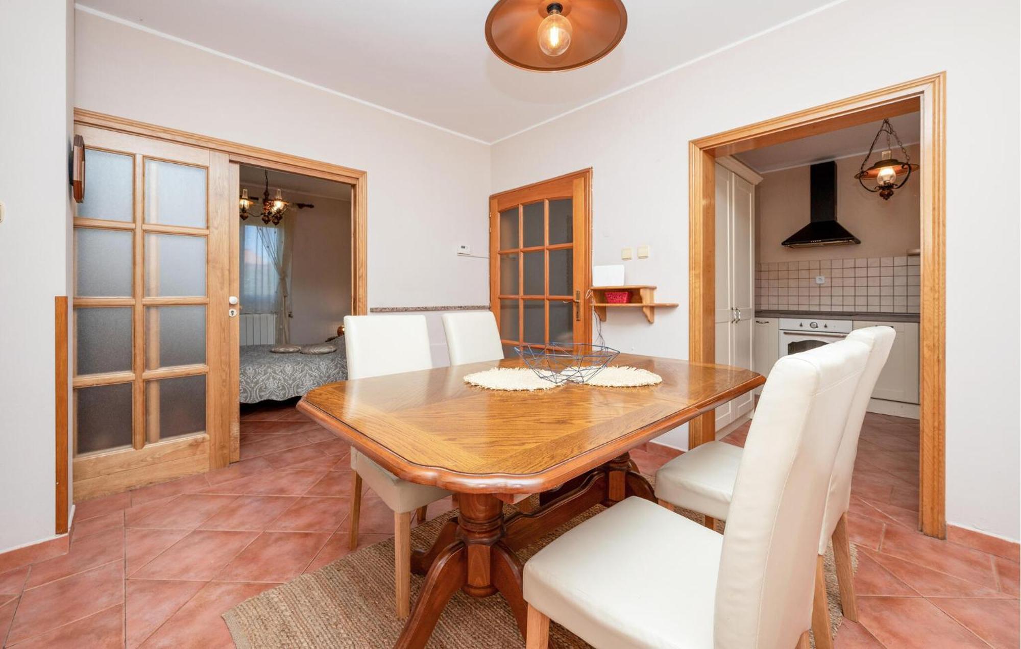 Stunning Apartment In Rovinj With Kitchen 외부 사진