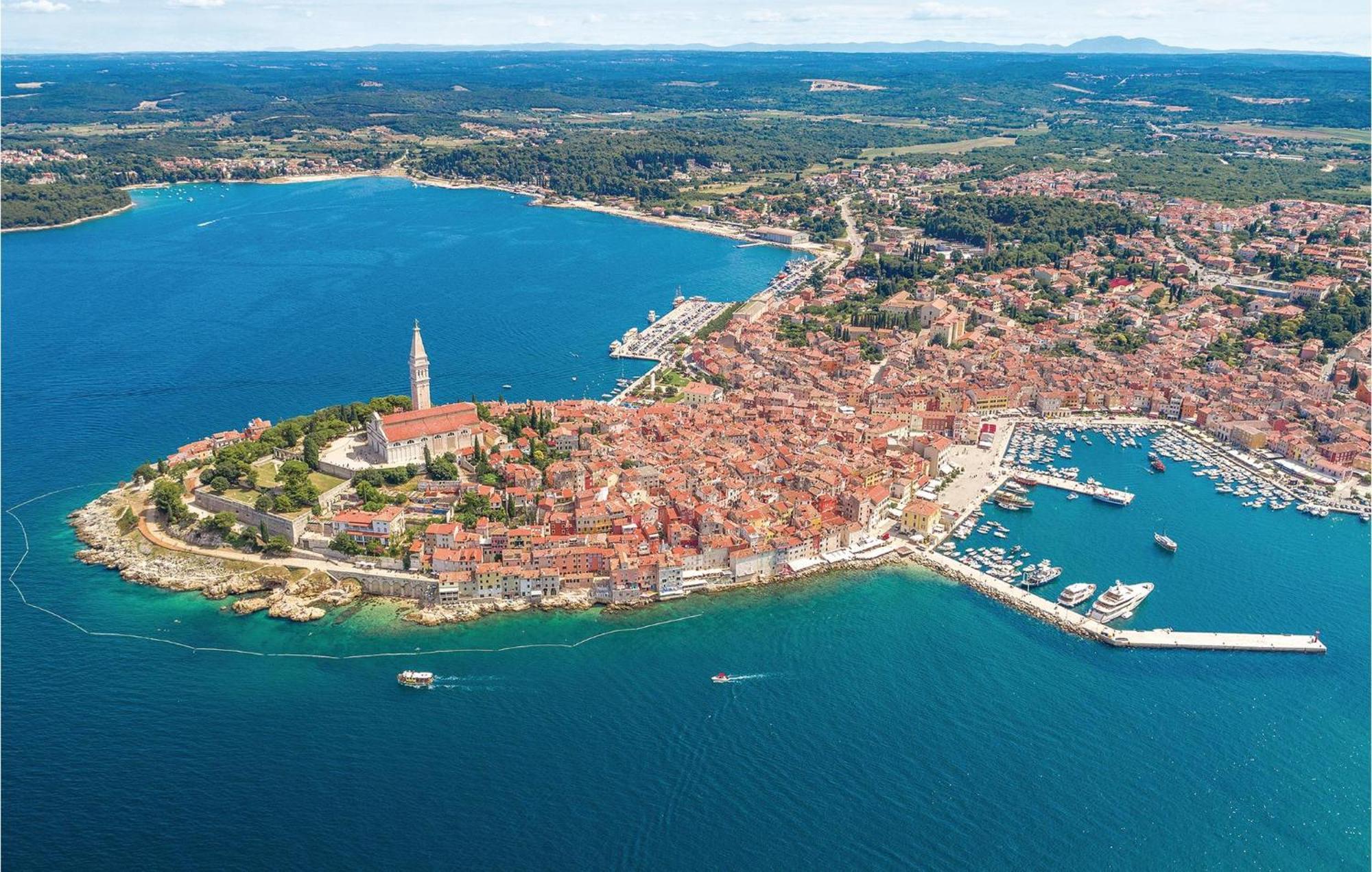 Stunning Apartment In Rovinj With Kitchen 외부 사진